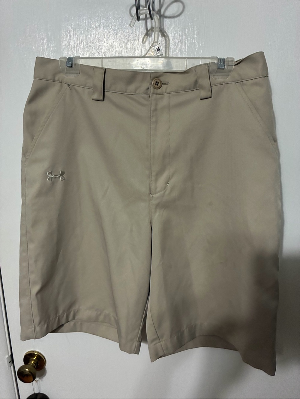 Under Armour Men's Khaki Athletic Golf Shorts